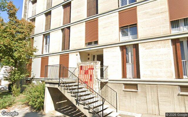 Façade : 202 rue Pierre Waldeck Rousseau, Salon-de-Provence